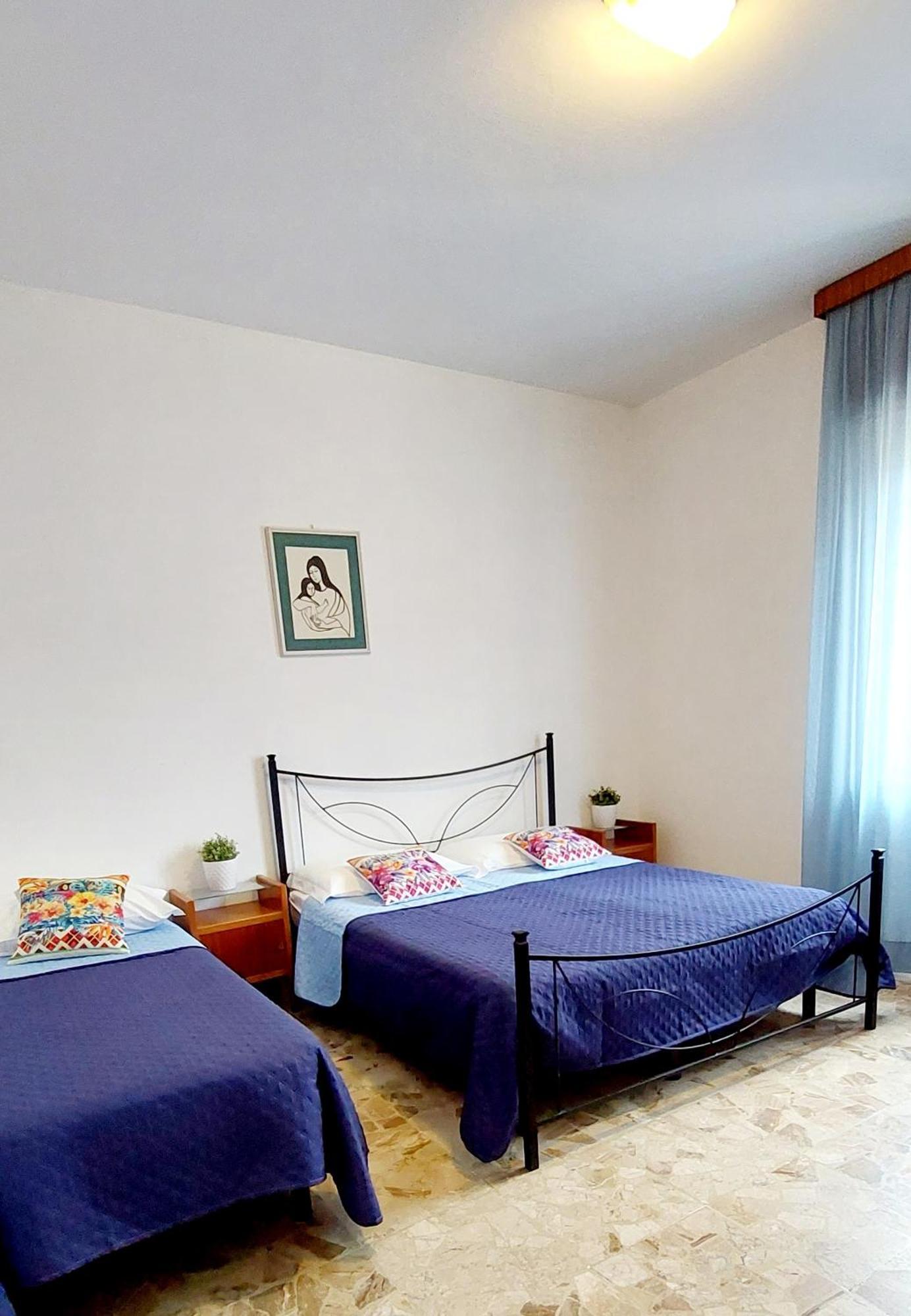 Hotel Garden B&B ماروتّا الغرفة الصورة