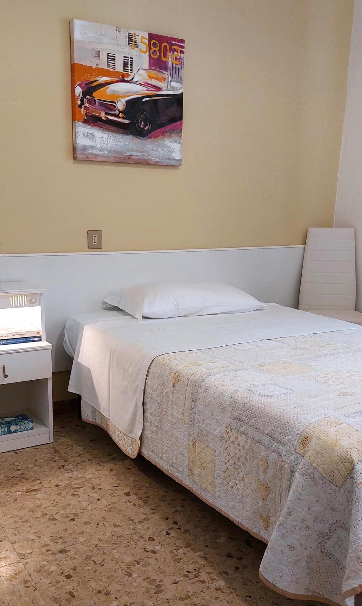 Hotel Garden B&B ماروتّا الغرفة الصورة